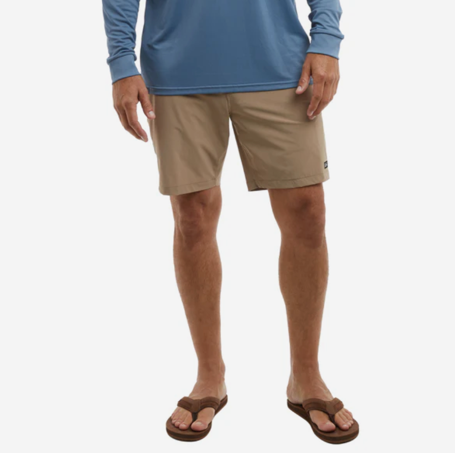 Mako 18' Hybrid Shorts